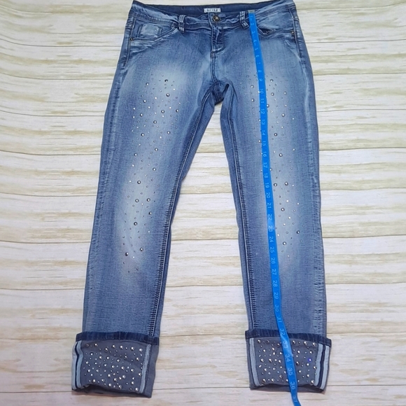 Ladies Rhinestone Jeans - Picture 4 of 10